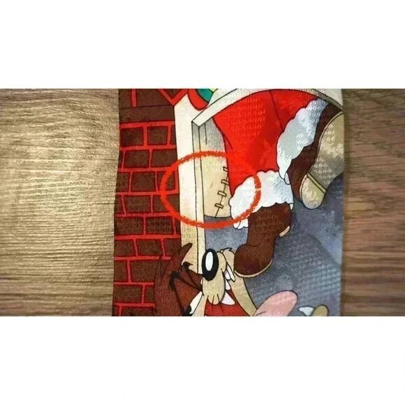 1996 Looney Tunes Christmas Tie, Tasmanian Devil Holiday Necktie, 100% Silk - Picture 5 of 11